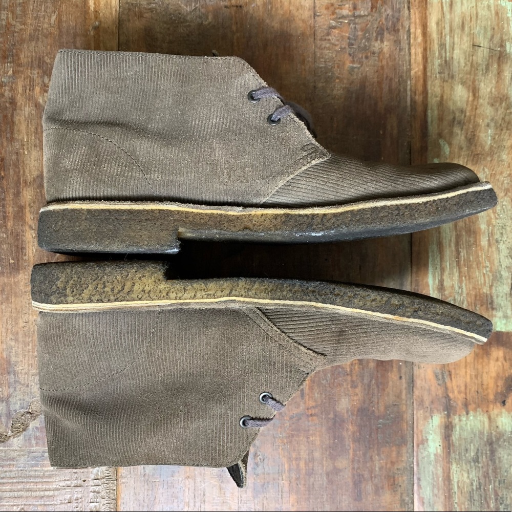 Clark’s Chukka corduroy boots